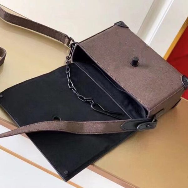 2021 mini fashion genuine leather women shoulder bag letter handbags change wallets classic womens crossbody evening bags with box
2021 mini fashion genuine leather women shoulder bag letter handbags change wallets classic womens crossbody evening bags with box