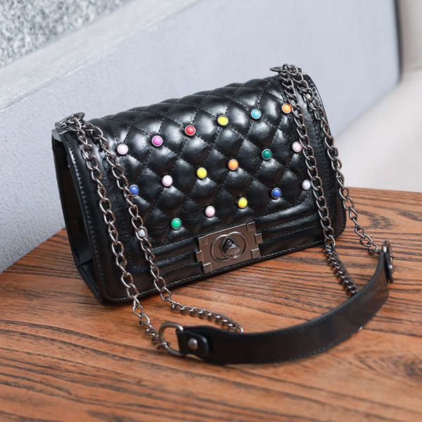 2021 women's bag korean fashion lingge chain small portable single shoulder diagonal
2021 women's bag korean fashion lingge chain small portable single shoulder diagonal