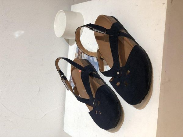 sandals women summer fashion women's retro baotou solid color shallow ladies all-match beach, Black
sandals women summer fashion women's retro baotou solid color shallow ladies all-match beach, Black