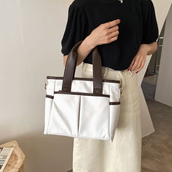 cross-border one-shoulder retro texture and bag american 2021 new european fashion large-capacity female messenger hand-held style upxlm
cross-border one-shoulder retro texture and bag american 2021 new european fashion large-capacity female messenger hand-held style upxlm