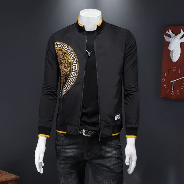 fashion jacket autumn 2021 youth stand collar korean trend slim handsome leisure embroidery, Black;brown
fashion jacket autumn 2021 youth stand collar korean trend slim handsome leisure embroidery, Black;brown