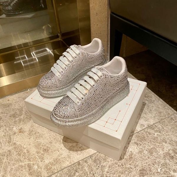couple white leather casual shoes fashion designer men's black stitching ladies low-sneakers
couple white leather casual shoes fashion designer men's black stitching ladies low-sneakers
