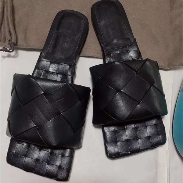 genuine leather woven mules women flat shoes fashion square toe open slides ladies beach summer slippers, Black
genuine leather woven mules women flat shoes fashion square toe open slides ladies beach summer slippers, Black