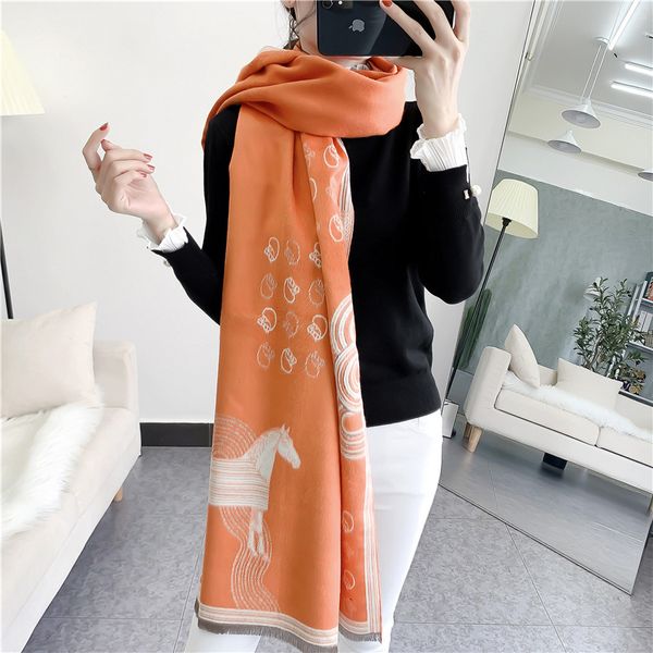 2021 new winter thermal scarf with fleece and thickened cashmere like air conditioning shawl, Blue;gray
2021 new winter thermal scarf with fleece and thickened cashmere like air conditioning shawl, Blue;gray