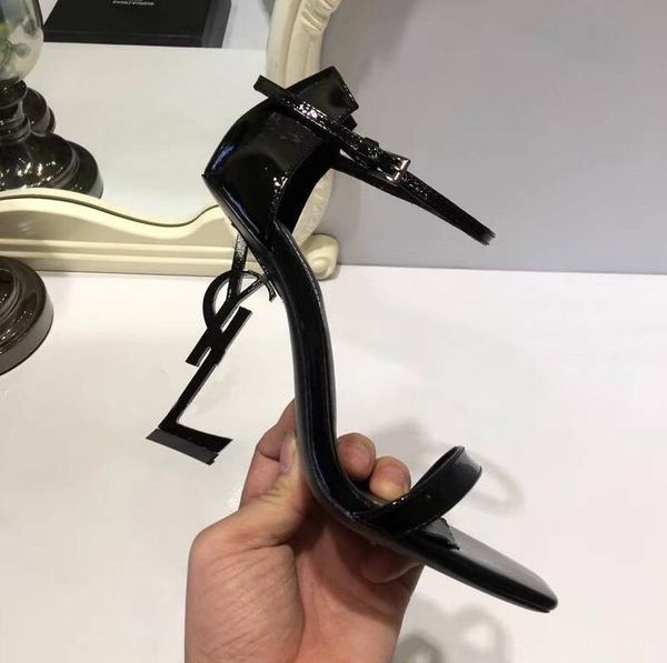 new y style classic brand pointed high-heeled sandals with leather 8- cm letter heel women's wedding shoes patent leather, Black
new y style classic brand pointed high-heeled sandals with leather 8- cm letter heel women's wedding shoes patent leather, Black