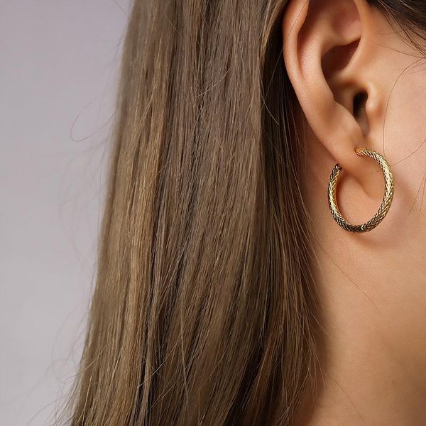 hoop & huggie classical geometric round earrings vintage jewerly for women birthday gift fashion gold color stainless steel men ear cuffs, Golden;silver
hoop & huggie classical geometric round earrings vintage jewerly for women birthday gift fashion gold color stainless steel men ear cuffs, Golden;silver