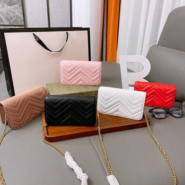 senior lady diagonal shoulder bag designer embroidered love fashion chain bags textured handbag wf2104152
senior lady diagonal shoulder bag designer embroidered love fashion chain bags textured handbag wf2104152