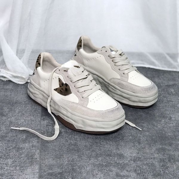 leopard print thick soled dirty shoes autumn 2021 increased small white shoes leisure sports student board shoes
leopard print thick soled dirty shoes autumn 2021 increased small white shoes leisure sports student board shoes