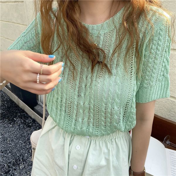 solid causal o-neck loose short sleeve see through hollow out basic college wind summer women 210522, White
solid causal o-neck loose short sleeve see through hollow out basic college wind summer women 210522, White