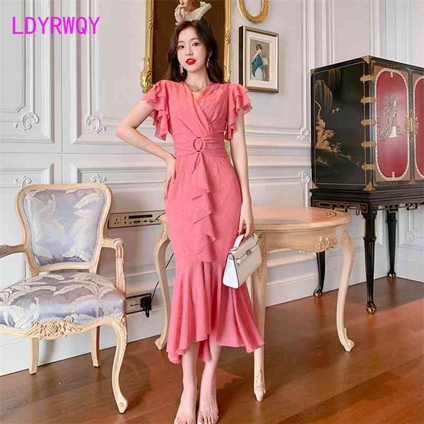 women's temperament ruffled v-neck high waist bag hip fishtail dress summer office lady knee-length 210603, Black;gray
women's temperament ruffled v-neck high waist bag hip fishtail dress summer office lady knee-length 210603, Black;gray