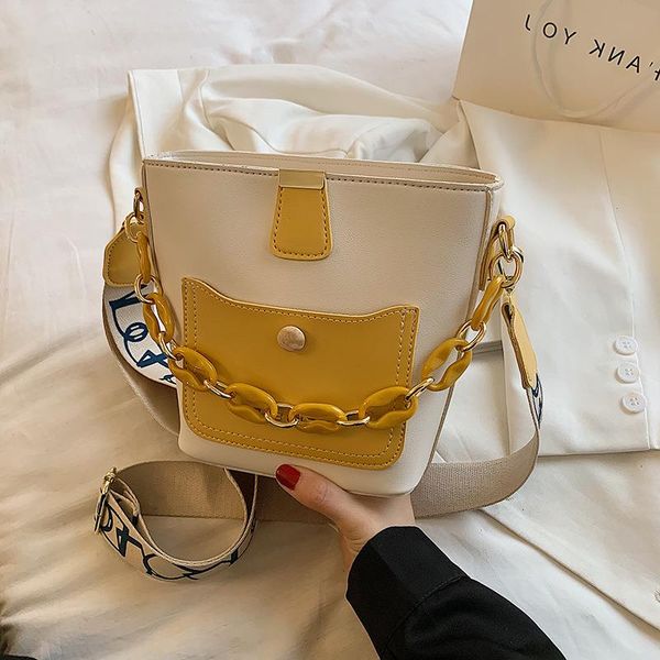 street chain new matching trade bag shoulder 2021 female color foreign small trend messenger acrylic iunvv
street chain new matching trade bag shoulder 2021 female color foreign small trend messenger acrylic iunvv