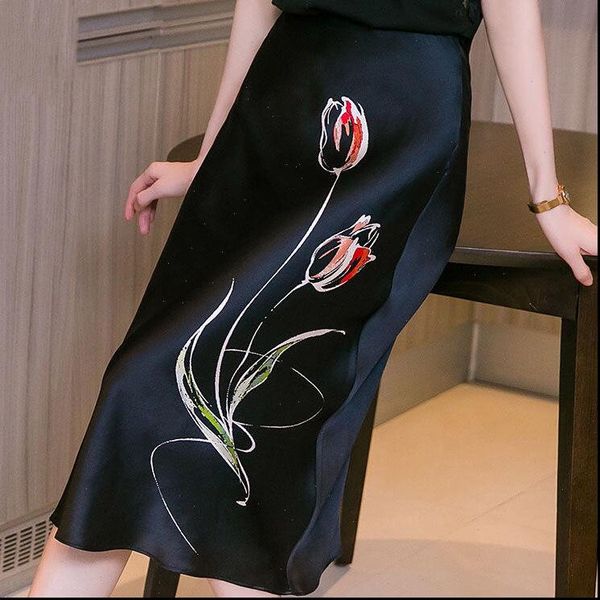 women skirts spring and autumn female temperament floral printed ruffles lady casual a line empire satin mid calf a05, Black
women skirts spring and autumn female temperament floral printed ruffles lady casual a line empire satin mid calf a05, Black