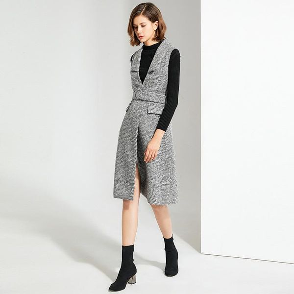 casual dresses temperament commuter pure color deep v sleeveless waist vest dress jacket 2021 spring/fall women's harujuku lady, Black;gray
casual dresses temperament commuter pure color deep v sleeveless waist vest dress jacket 2021 spring/fall women's harujuku lady, Black;gray