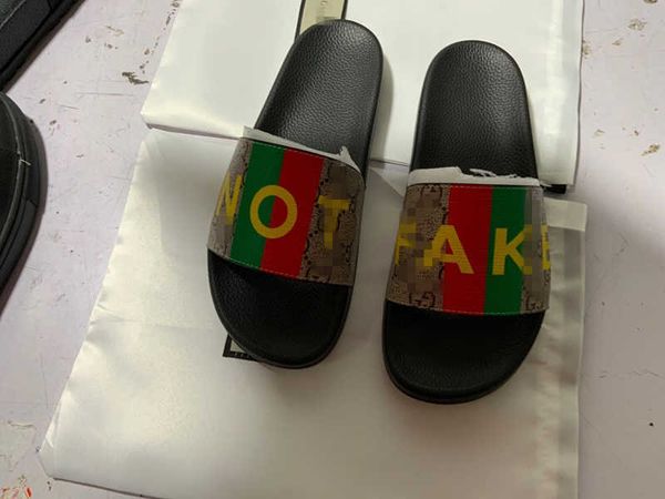 2020 men's and women's sandal slipper summer wide flat gg
sandal with c gglvlouis
vittonysl
vutton, Black
2020 men's and women's sandal slipper summer wide flat gg
sandal with c gglvlouis
vittonysl
vutton, Black