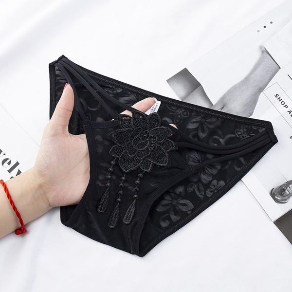flower embroidery lace panties women's underwear low waist briefs female lingerie hollow out thongs cotton underpants, Black;pink
flower embroidery lace panties women's underwear low waist briefs female lingerie hollow out thongs cotton underpants, Black;pink