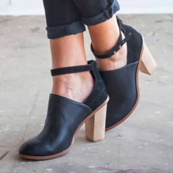 casual woman shoes 2021 summer sandals vintage chunky heels solid black plus size 34-43 female footwear dress
casual woman shoes 2021 summer sandals vintage chunky heels solid black plus size 34-43 female footwear dress