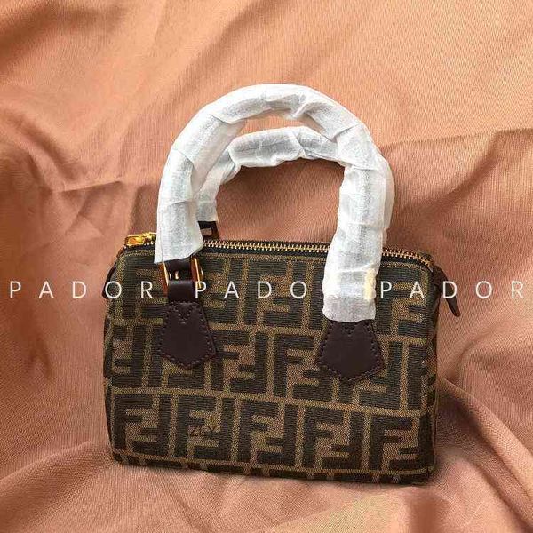 2021 new style cross carrying laohua boston pillow bag versatile fashion one shoulder portable large capacity bag for women zly bags
2021 new style cross carrying laohua boston pillow bag versatile fashion one shoulder portable large capacity bag for women zly bags