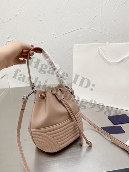 young women black small bucket shoulder hand bags red pleat large capacity genuine leather crossbody armpit handbags lady luxury brand busin
young women black small bucket shoulder hand bags red pleat large capacity genuine leather crossbody armpit handbags lady luxury brand busin