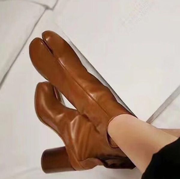 boot keve laser toe cracking for women thick high heels fashion dwaterproof boots water, Black
boot keve laser toe cracking for women thick high heels fashion dwaterproof boots water, Black