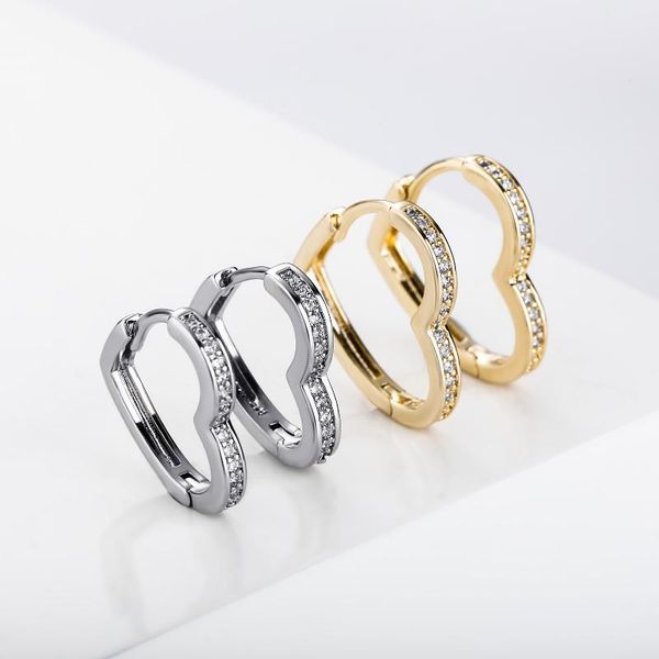 stud xiaosnag 2021 korean fashion heart-shaped three sizes earrings personality iced out + cz jewelry, Golden;silver
stud xiaosnag 2021 korean fashion heart-shaped three sizes earrings personality iced out + cz jewelry, Golden;silver