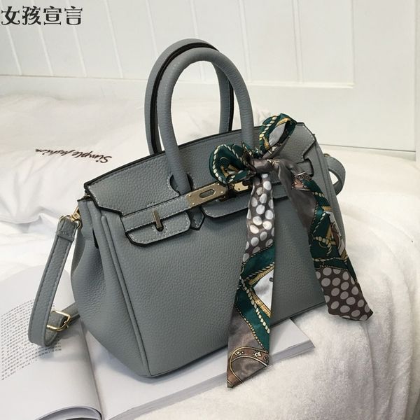 bag women 2021 new zipper wedding single shoulder women's fashion handbag crossbody
bag women 2021 new zipper wedding single shoulder women's fashion handbag crossbody