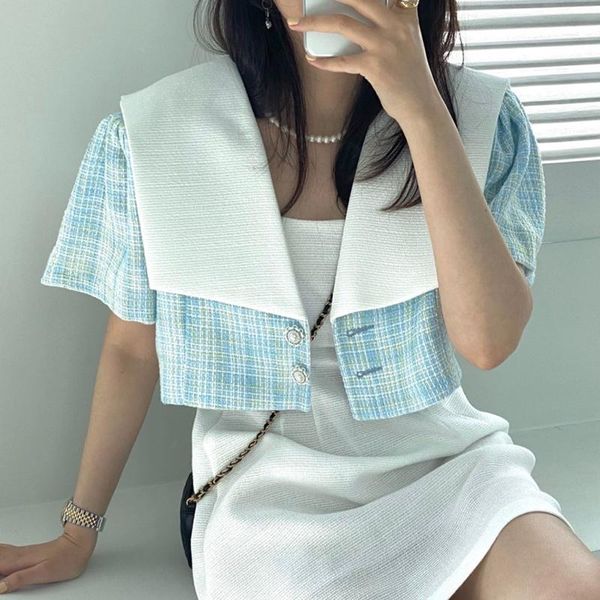 women's jackets south korea chic summer retro lapel hit color pearl two buckle loose small plaid short jacket female, Black;brown
women's jackets south korea chic summer retro lapel hit color pearl two buckle loose small plaid short jacket female, Black;brown