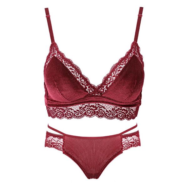 Sexy Lace Bra And Panty Set Underwear Women Set Wire Free Brassiere Hot Padded Womans Lingerie Intimates Underwear & Sleepwears, Blue set
Sexy Lace Bra And Panty Set Underwear Women Set Wire Free Brassiere Hot Padded Womans Lingerie Intimates Underwear & Sleepwears, Blue set