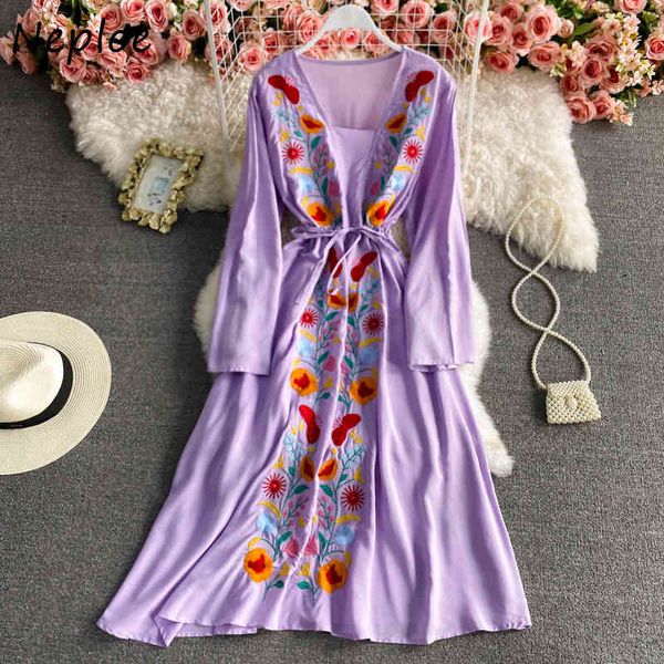 neploe vintage print holiday bohemian long dress women high waist hip sashes a line vestidos v neck long sleeve loose robe 95043 210422, Black;gray
neploe vintage print holiday bohemian long dress women high waist hip sashes a line vestidos v neck long sleeve loose robe 95043 210422, Black;gray