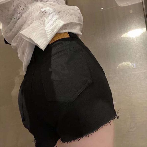 women's shorts 2021 summer woman denim channel high waist ripped jeans fashion female luxury designer cc, White;black
women's shorts 2021 summer woman denim channel high waist ripped jeans fashion female luxury designer cc, White;black