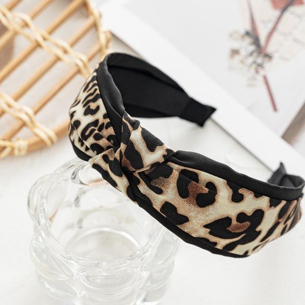 hair accessories women fabric hairband twist bow knot cross headband girl band lady headwear
hair accessories women fabric hairband twist bow knot cross headband girl band lady headwear