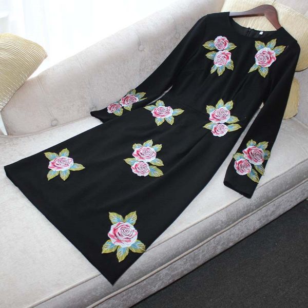 two piece dress runway fashion designers long sleeve embroidered black solid flower elegant vintage dress party robe p598, White
two piece dress runway fashion designers long sleeve embroidered black solid flower elegant vintage dress party robe p598, White