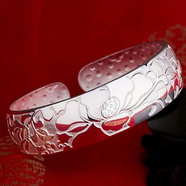 charm bracelets elegant women silver color carved lotus open bracelet casual party engagement wedding bangle jewelry, Golden;silver
charm bracelets elegant women silver color carved lotus open bracelet casual party engagement wedding bangle jewelry, Golden;silver