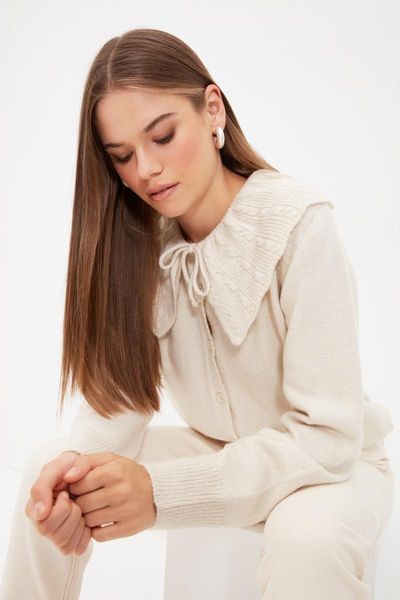 women's knits & tees trendyol collar detailed knitwear cardigan twoaw22hi0261, White
women's knits & tees trendyol collar detailed knitwear cardigan twoaw22hi0261, White