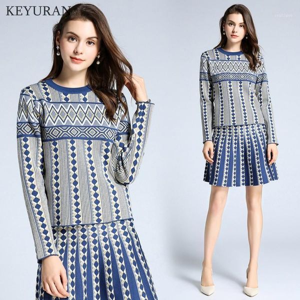 women's two piece pants 2021 autumn winter women knitwear dress long sleeve knitting sweater + pleated skirt girl students skirts set 2, White
women's two piece pants 2021 autumn winter women knitwear dress long sleeve knitting sweater + pleated skirt girl students skirts set 2, White