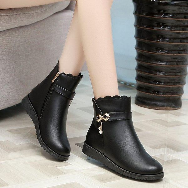 boots winter ankle women black leather shoes woman autumn rubber female zipper low heel with warm fur botas mujer
boots winter ankle women black leather shoes woman autumn rubber female zipper low heel with warm fur botas mujer