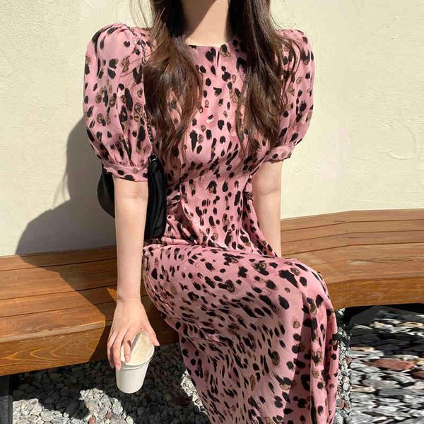 casual dresses korea chic summer foreign style pink leopard round neck waist mid-length puff sleeve chiffon dress female x03b, Black;gray
casual dresses korea chic summer foreign style pink leopard round neck waist mid-length puff sleeve chiffon dress female x03b, Black;gray