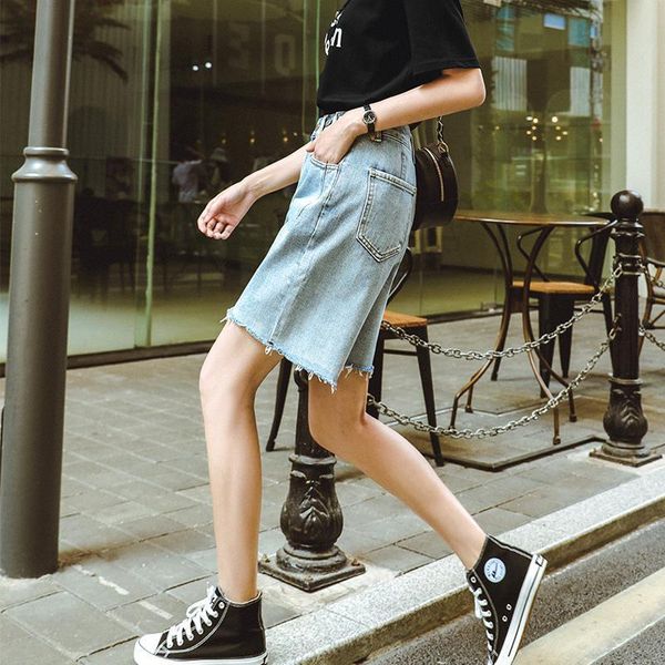 women's short denim pants summer 2021 high waist loose shorts straight wide leg jeans feme casual knee length, Blue
women's short denim pants summer 2021 high waist loose shorts straight wide leg jeans feme casual knee length, Blue