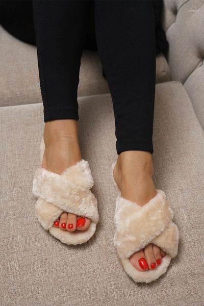 winter women cross plush home slippers faux fur fashion warm shoes woman slip on flats female flip flops black cherry red pink1
winter women cross plush home slippers faux fur fashion warm shoes woman slip on flats female flip flops black cherry red pink1
