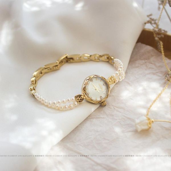 light luxury pearl watch women's retro literary wristwatch vintage fritillaria fashion chain quartz wristwatches, Slivery;brown
light luxury pearl watch women's retro literary wristwatch vintage fritillaria fashion chain quartz wristwatches, Slivery;brown