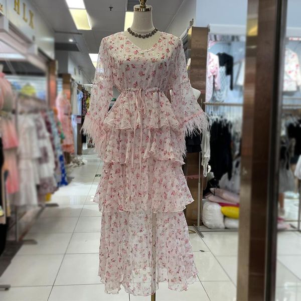 casual dresses 2021 summer dress women fashion runway ostrich feathers flare sleeve flowers printed draw string elegant cake, Black;gray
casual dresses 2021 summer dress women fashion runway ostrich feathers flare sleeve flowers printed draw string elegant cake, Black;gray