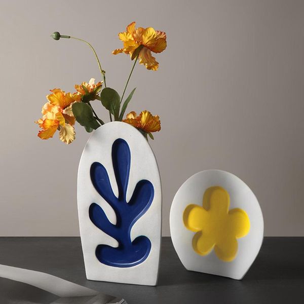 home decoration nordic pastoral style vintage creative painted ceramic vase girl fresh deskornaments flower arrangement vases
home decoration nordic pastoral style vintage creative painted ceramic vase girl fresh deskornaments flower arrangement vases