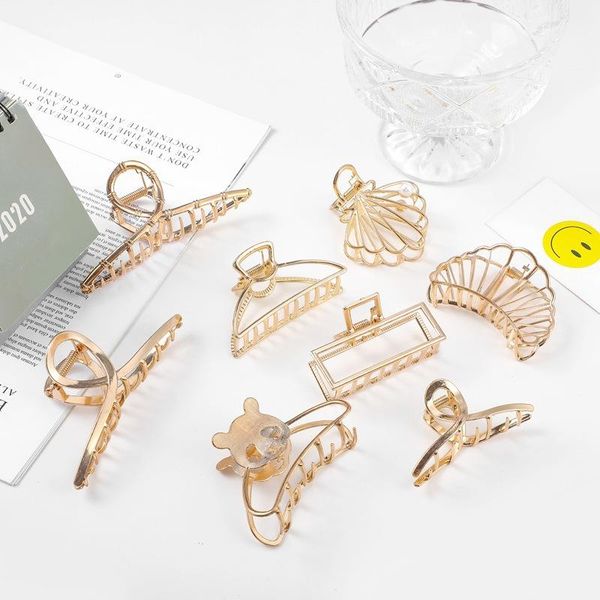 shower caps alloy iron sheet gold hollow out butterfly hairpin side clip headdress left and right bride's curling hair ornament
shower caps alloy iron sheet gold hollow out butterfly hairpin side clip headdress left and right bride's curling hair ornament