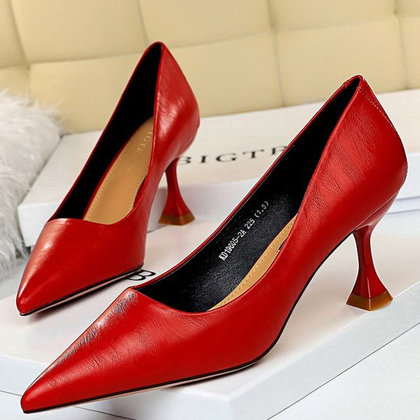 2021 shoes pu leather woman pumps kitten heels women office shoes fashion women heels comfort women shoes black heeled shoes1
2021 shoes pu leather woman pumps kitten heels women office shoes fashion women heels comfort women shoes black heeled shoes1
