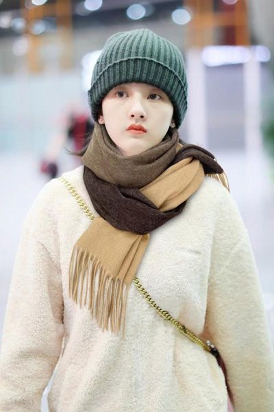 scarves fashion solid color 2021 women scarf winter turban tess long lady shawl cashmere like pashmina packaging, Blue;gray
scarves fashion solid color 2021 women scarf winter turban tess long lady shawl cashmere like pashmina packaging, Blue;gray
