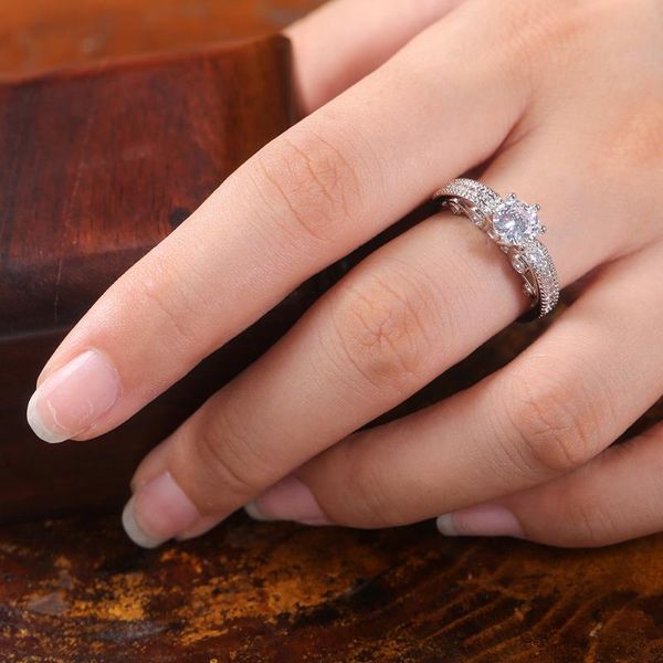 wedding rings ladies ring hollow carved fashion inlaid zircon glossy silver color rhinestone for women jewelry female, Slivery;golden
wedding rings ladies ring hollow carved fashion inlaid zircon glossy silver color rhinestone for women jewelry female, Slivery;golden