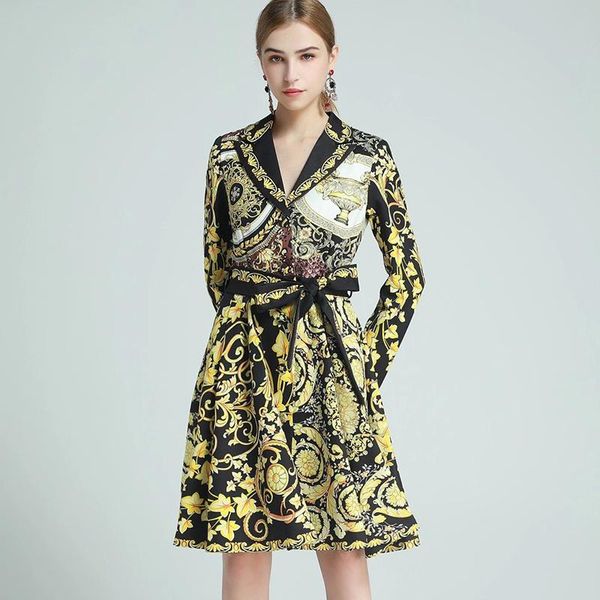 women's trench coats 2021 autumn designer coat women long sleeve porcelain printed belt runway dresses, Tan;black
women's trench coats 2021 autumn designer coat women long sleeve porcelain printed belt runway dresses, Tan;black