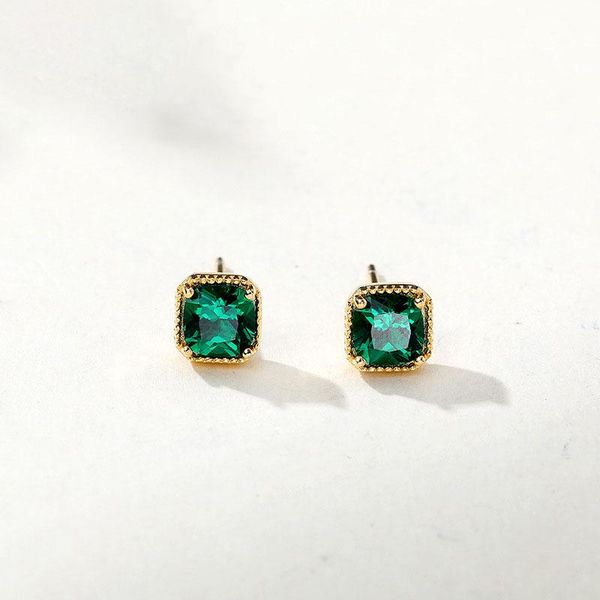 stud european and american light luxury earrings s925 sterling silver female classic temperament emerald zircon, Golden;silver
stud european and american light luxury earrings s925 sterling silver female classic temperament emerald zircon, Golden;silver