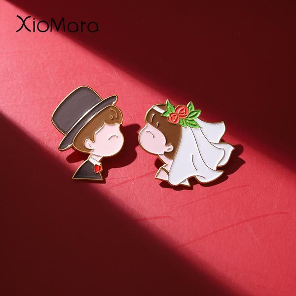 pins, brooches bride and groom enamel pins kissing couple metal happy wedding anniversary engagement gift, Gray
pins, brooches bride and groom enamel pins kissing couple metal happy wedding anniversary engagement gift, Gray