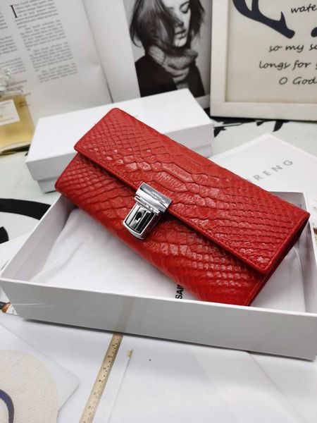 wallets leather crocodile grain purses fashion female chic clutch long style wallet, Red;black
wallets leather crocodile grain purses fashion female chic clutch long style wallet, Red;black