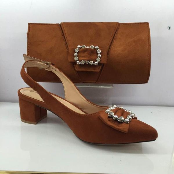 dress shoes arrival brown color high heel pointed toe and handbag for party gy46, height 6cm, Black 
dress shoes arrival brown color high heel pointed toe and handbag for party gy46, height 6cm, Black